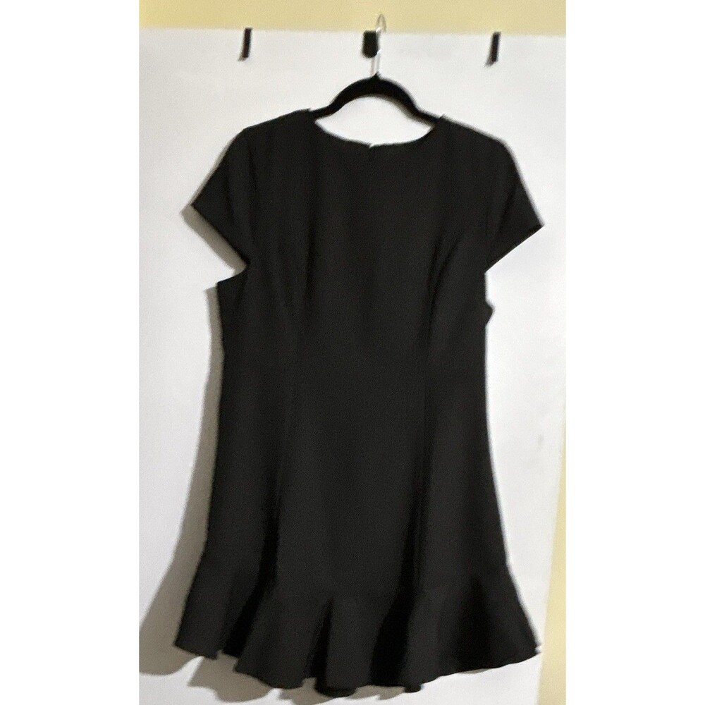 DO+BE Black Sheath Minimalist Round Neck Short Sleeve Ruffle Zip Short Dress L